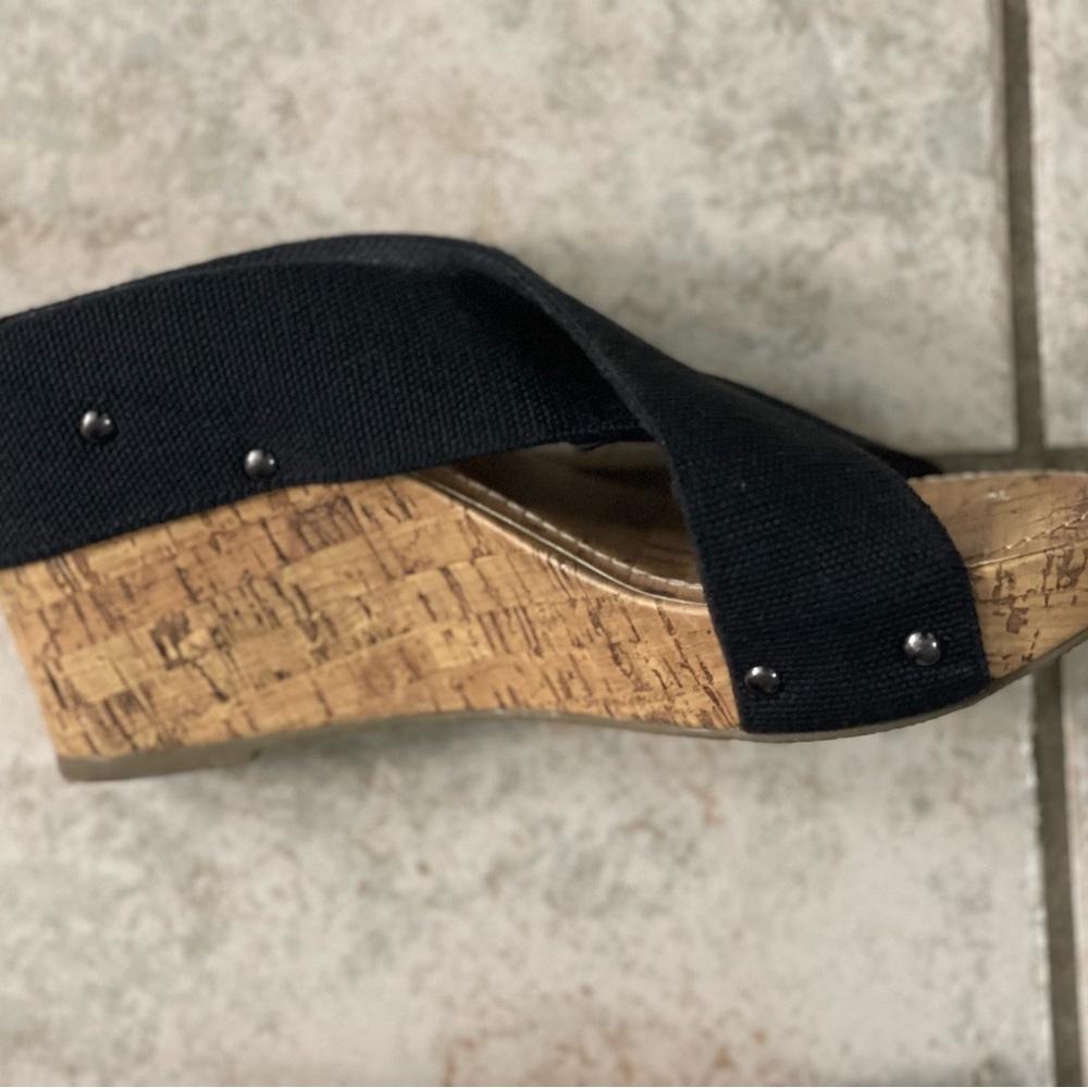 Black Wedge Esprit sandal